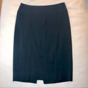 White House Black Market 00 Classic black skirt